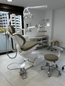 PUMA ELI R INSTALADO EN LA CLINICA DENTAL MARIA JOSE MARTI GUILLEM (VALENCIA)